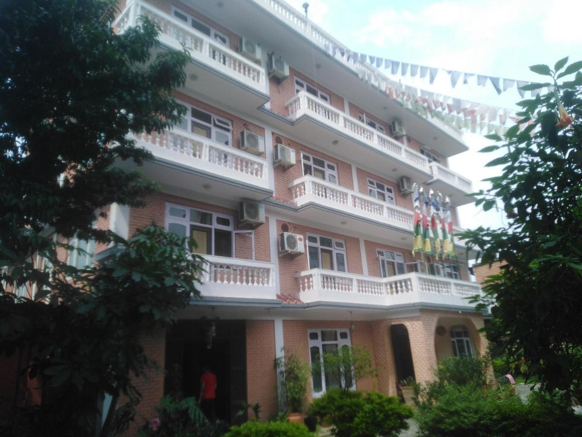Hotel Lotus Garden Катманду Екстер'єр фото